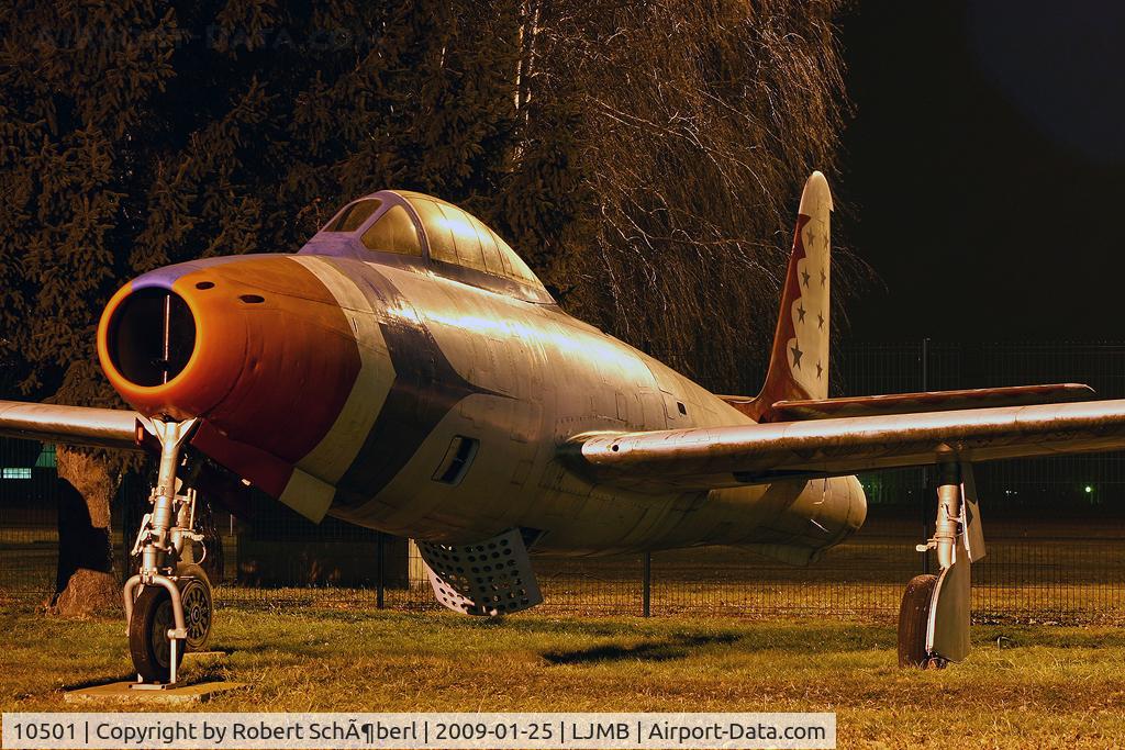 10501, 1952 Republic RF-84G Thunderjet C/N 3050-1855B, Gateguard at the airport Maribor MBX/LJMB