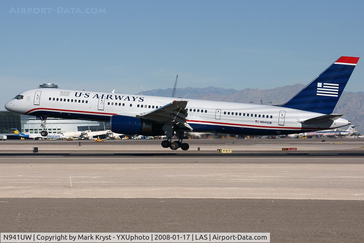 N941UW, 1995 Boeing 757-2B7 C/N 27806, Landing via RWY25L.