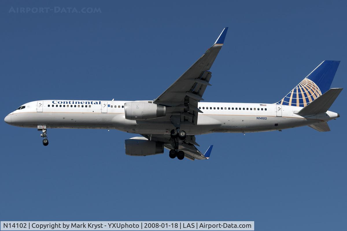 N14102, 1994 Boeing 757-224 C/N 27292, Final for RWY25L.
