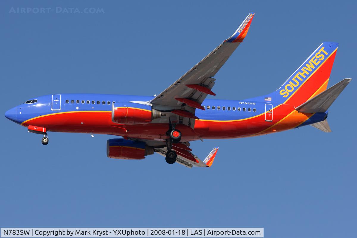 N783SW, 2000 Boeing 737-7H4 C/N 29809, Final for RWY25L.
