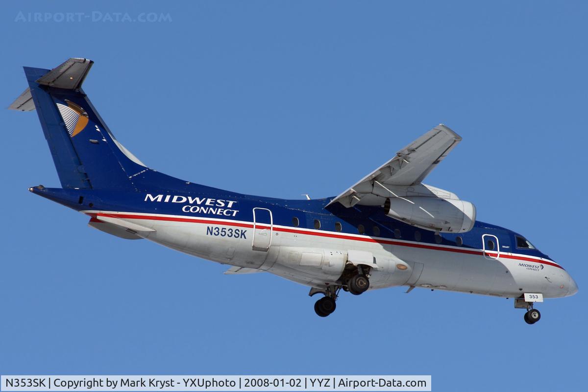 N353SK, 1999 Fairchild Dornier 328-300 328JET C/N 3122, Final for RWY05.