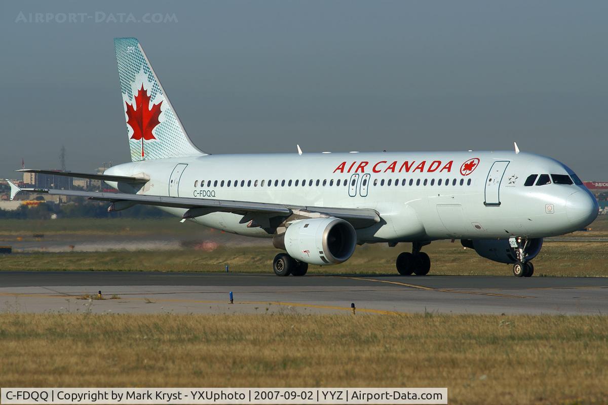 C-FDQQ, 1990 Airbus A320-211 C/N 059, Taxiing for departure via RWY23.