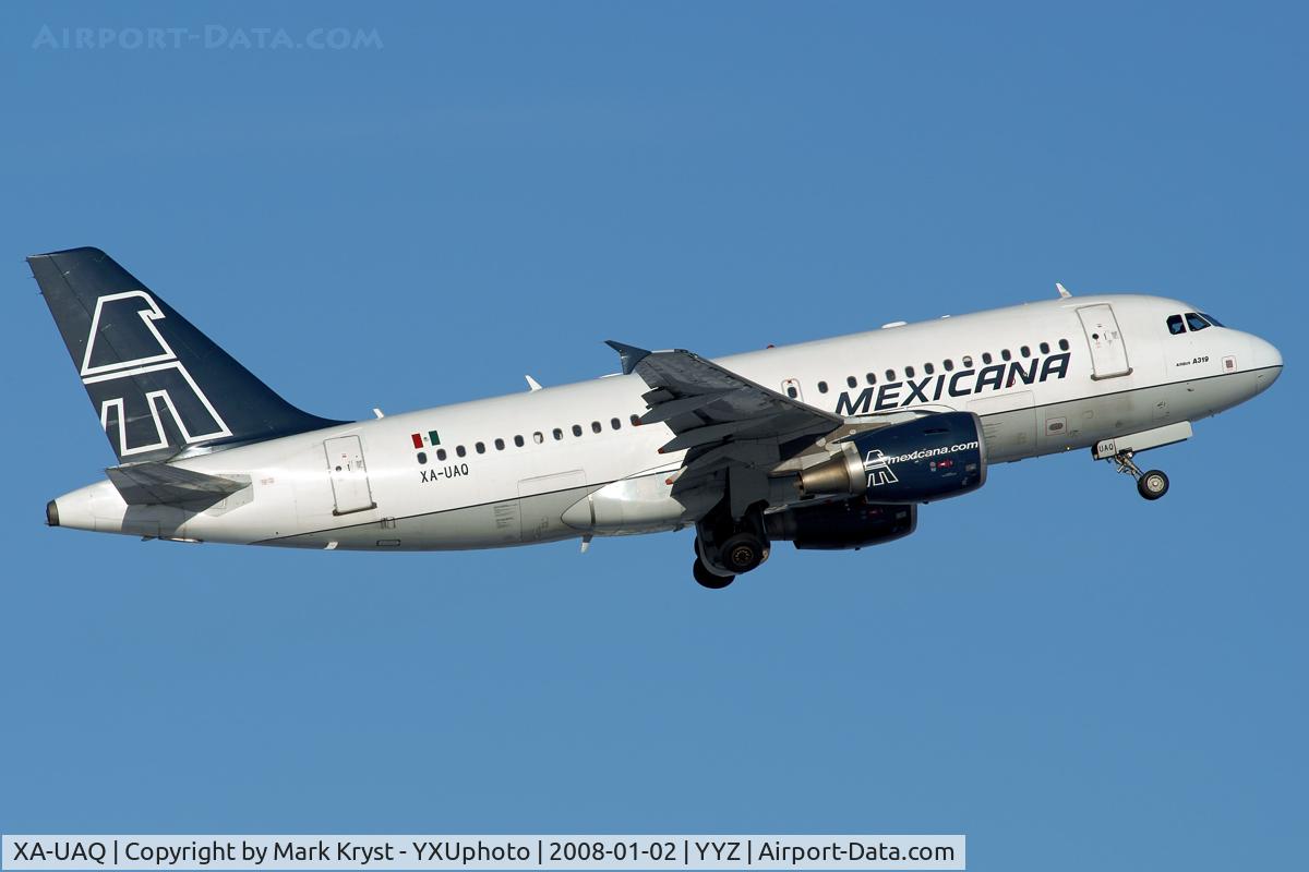 XA-UAQ, 2001 Airbus A319-112 C/N 1598, Departing via RWY06R.