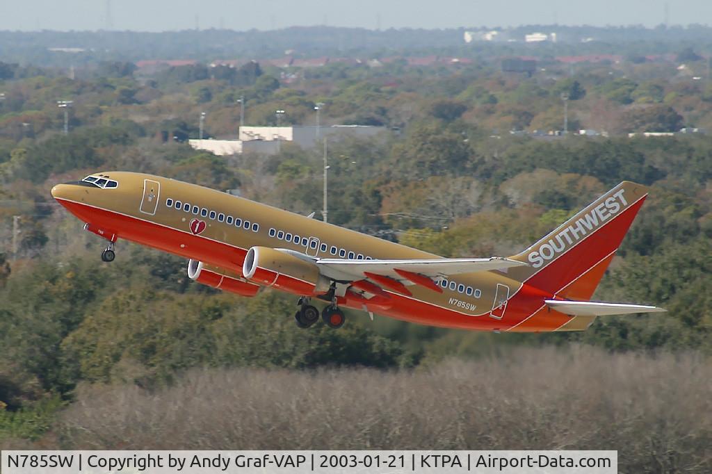N785SW, 2000 Boeing 737-7H4 C/N 30602, Southwest 737-700