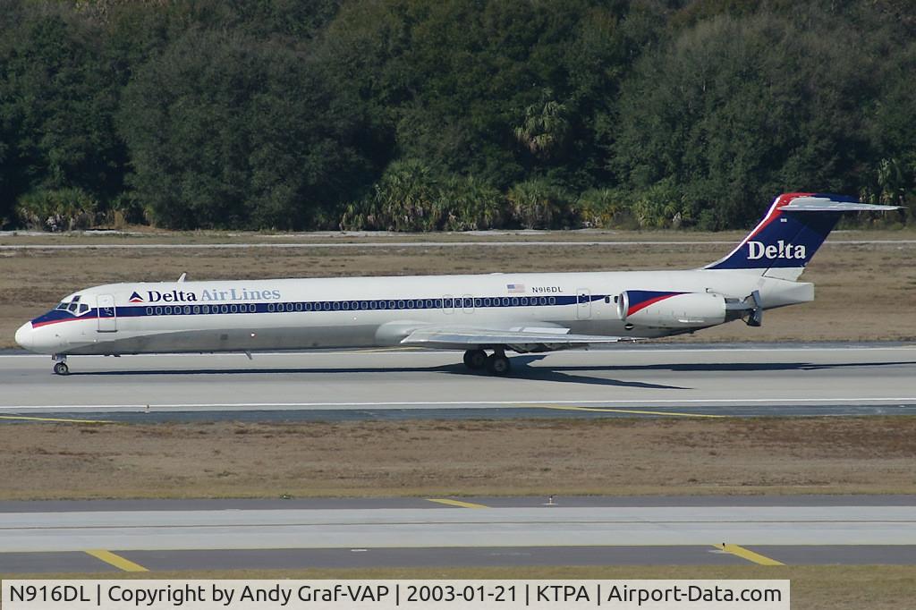 N916DL, 1988 McDonnell Douglas MD-88 C/N 49591, Delta Airlines MD88