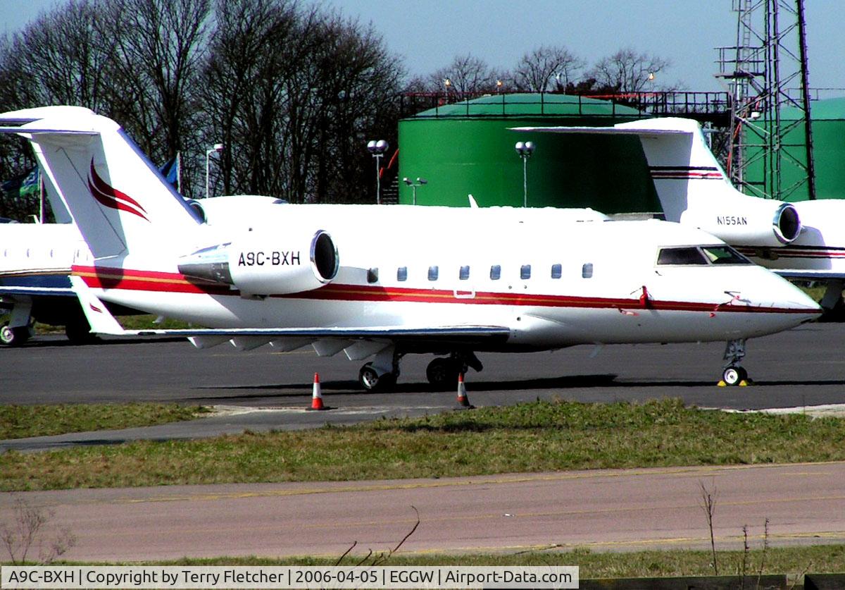 A9C-BXH, 2000 Bombardier Challenger 604 (CL-600-2B16) C/N 5476, Bahrainian Challenger at Luton in 2006