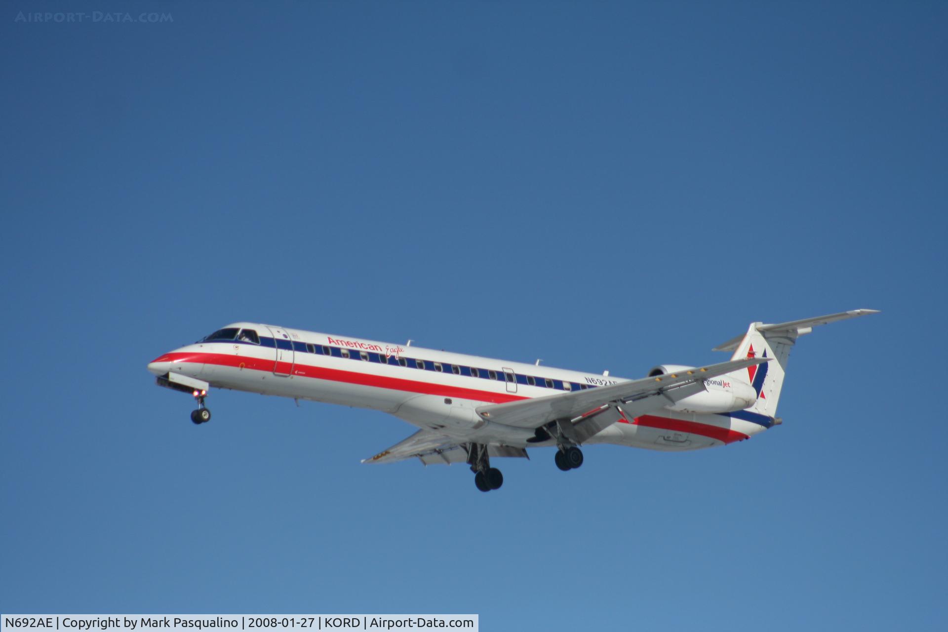 N692AE, 2004 Embraer ERJ-145LR (EMB-145LR) C/N 14500866, EMB-145LR