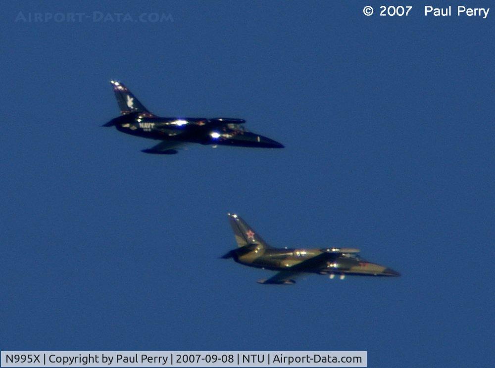 N995X, 1983 Aero L-39C Albatros C/N 332507, In formation with N55107