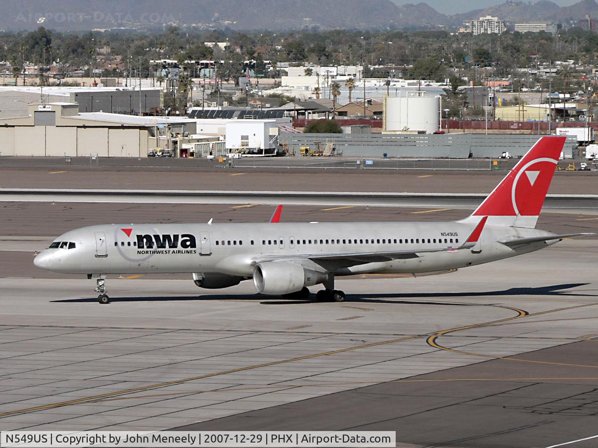N549US, 1996 Boeing 757-251 C/N 26496, Lunchtime arrival