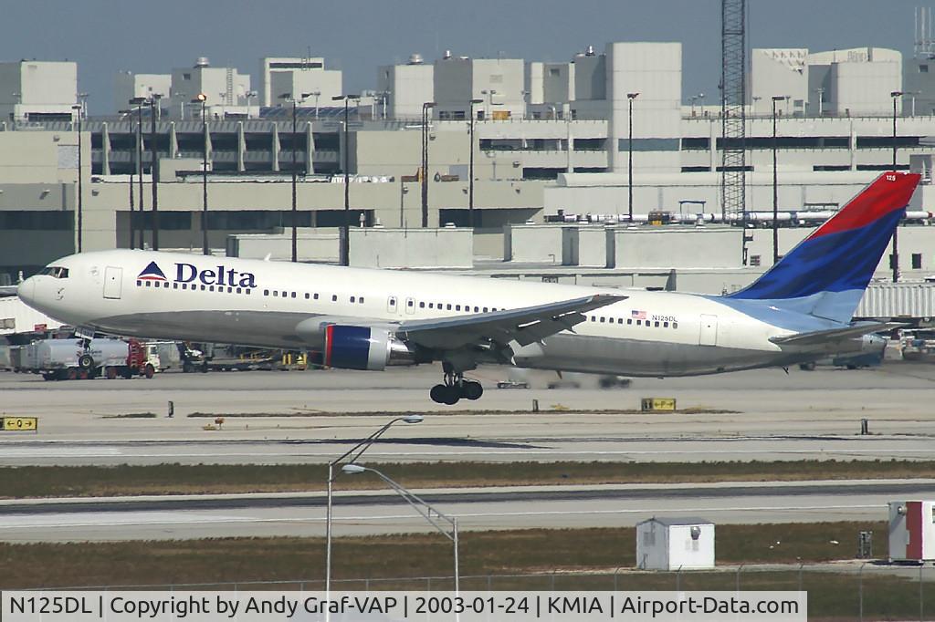 N125DL, 1988 Boeing 767-332 C/N 24075, Delta Airlines 767-200