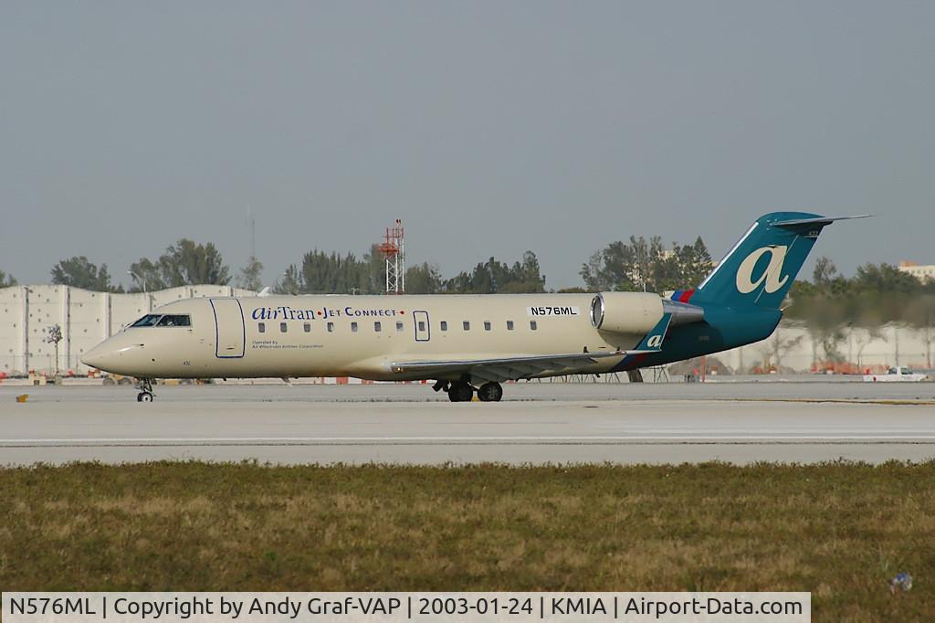 N576ML, 1998 Bombardier CRJ-200ER (CL-600-2B19) C/N 7257, Air Tran Jet Connect CRJ