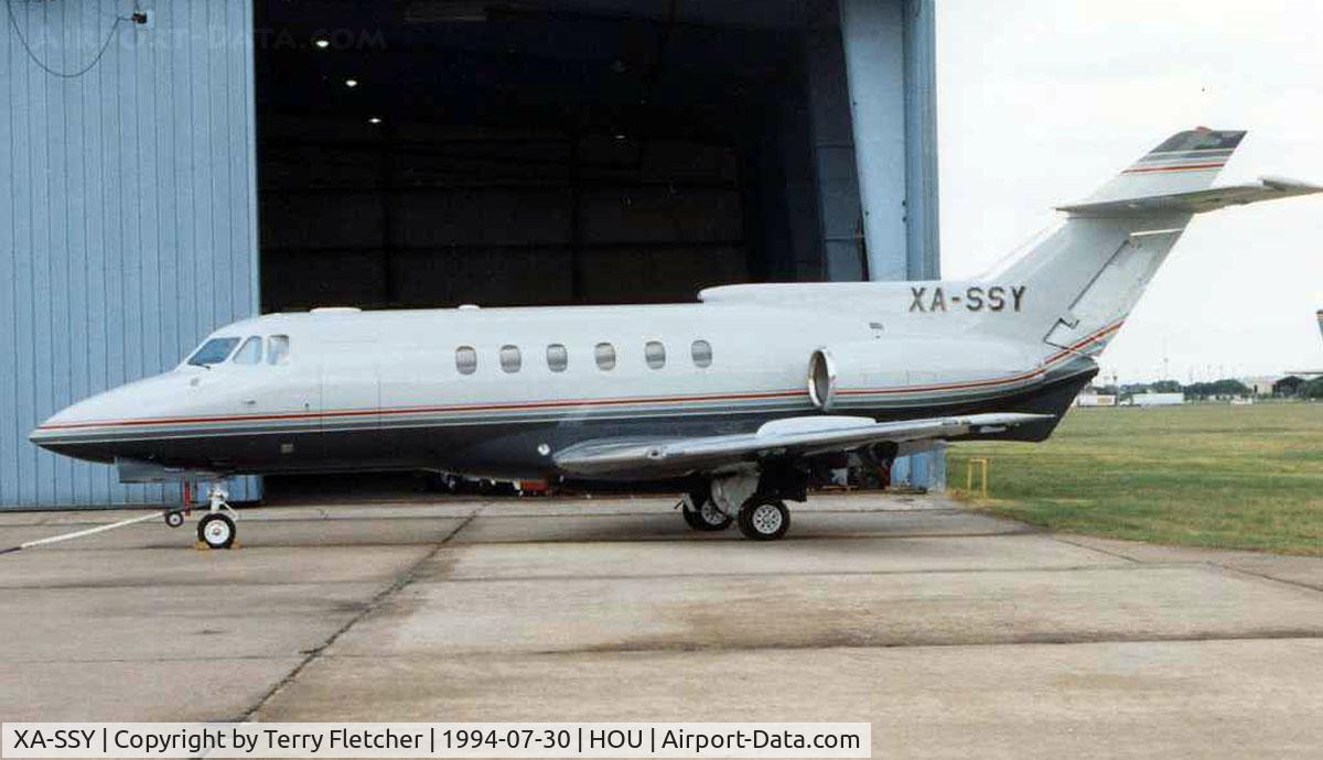 XA-SSY, British Aerospace HS125-700A C/N 257199, Mexican 125 at Houston Hobby in 1994
