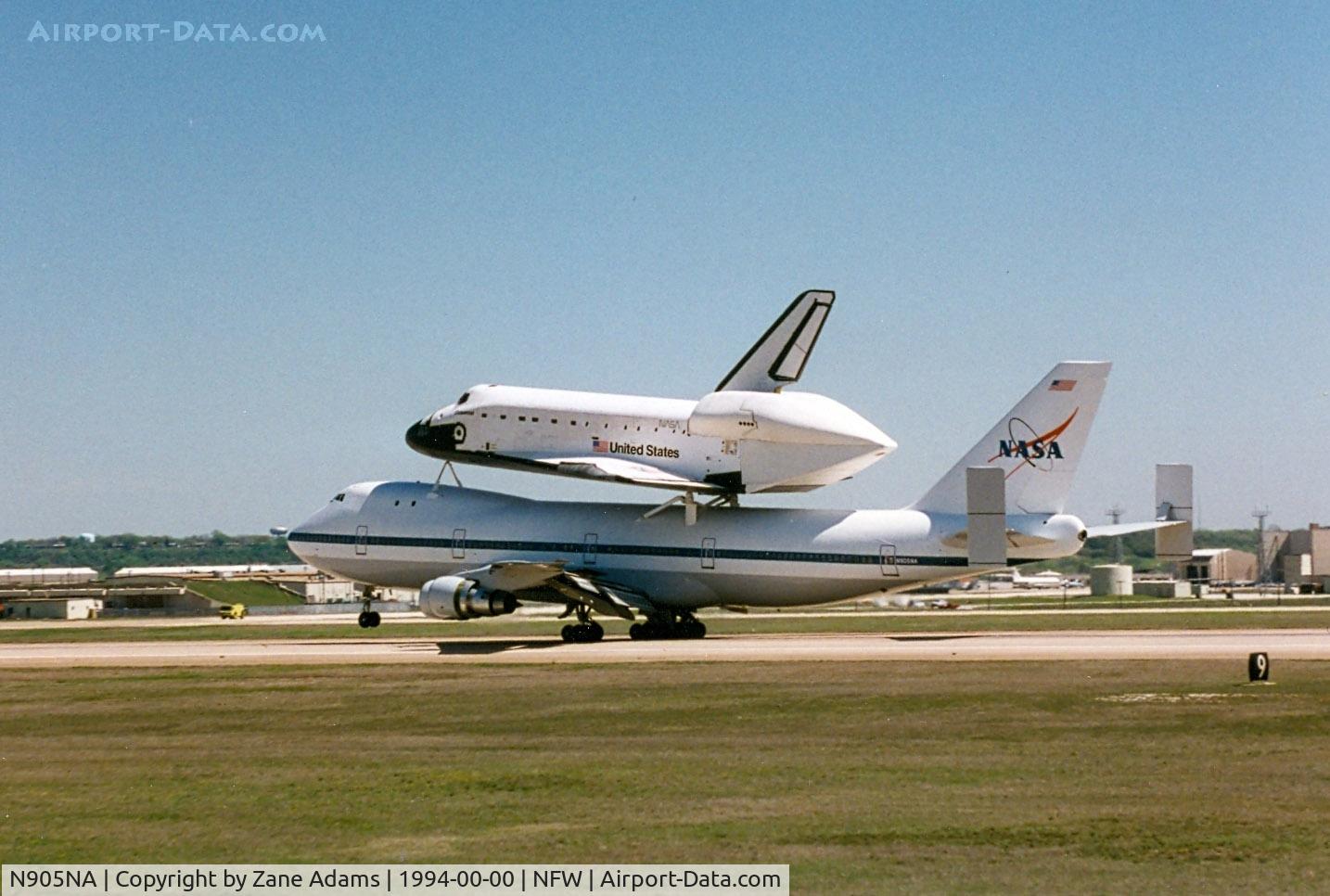 N905NA, 1970 Boeing 747-123 C/N 20107, Landing with Endeavour at Carswell