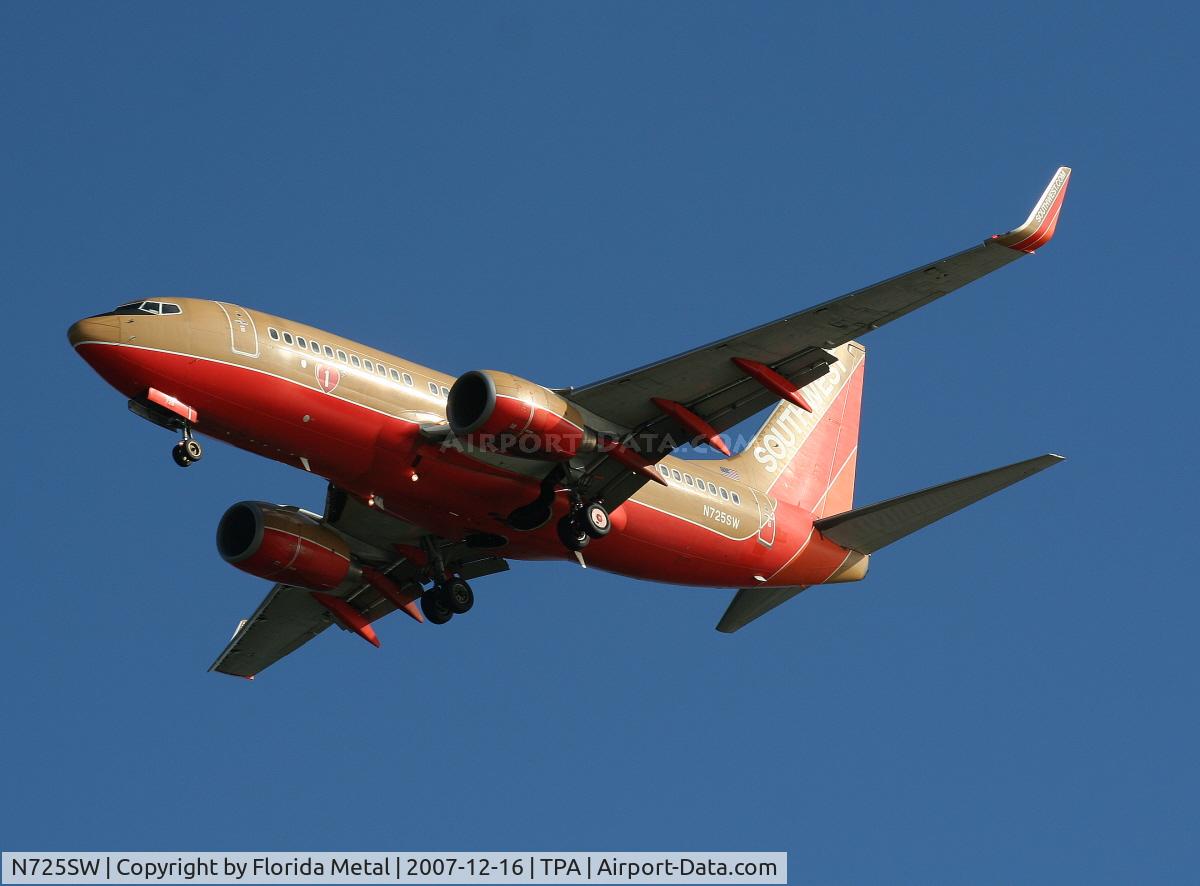 N725SW, 1999 Boeing 737-7H4 C/N 27857, Southwest