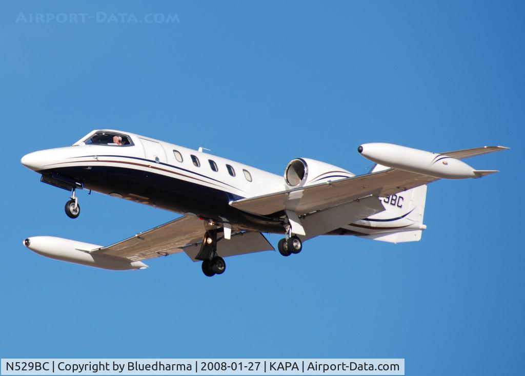 N529BC, 1982 Gates Learjet Corp. 35A C/N 471, Approach to 17L.