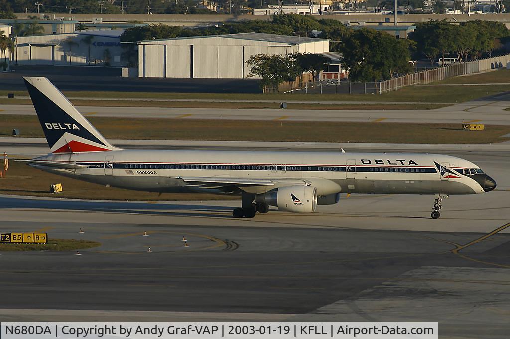 N680DA, 1992 Boeing 757-232 C/N 26956, Delta Airlines 757-200