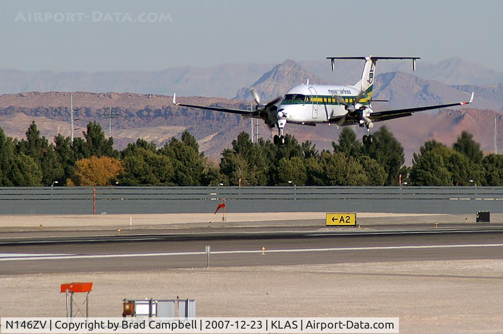 N146ZV, 1995 Beech 1900D C/N UE-146, Mesa Airlines / 1995 Beech 1900D