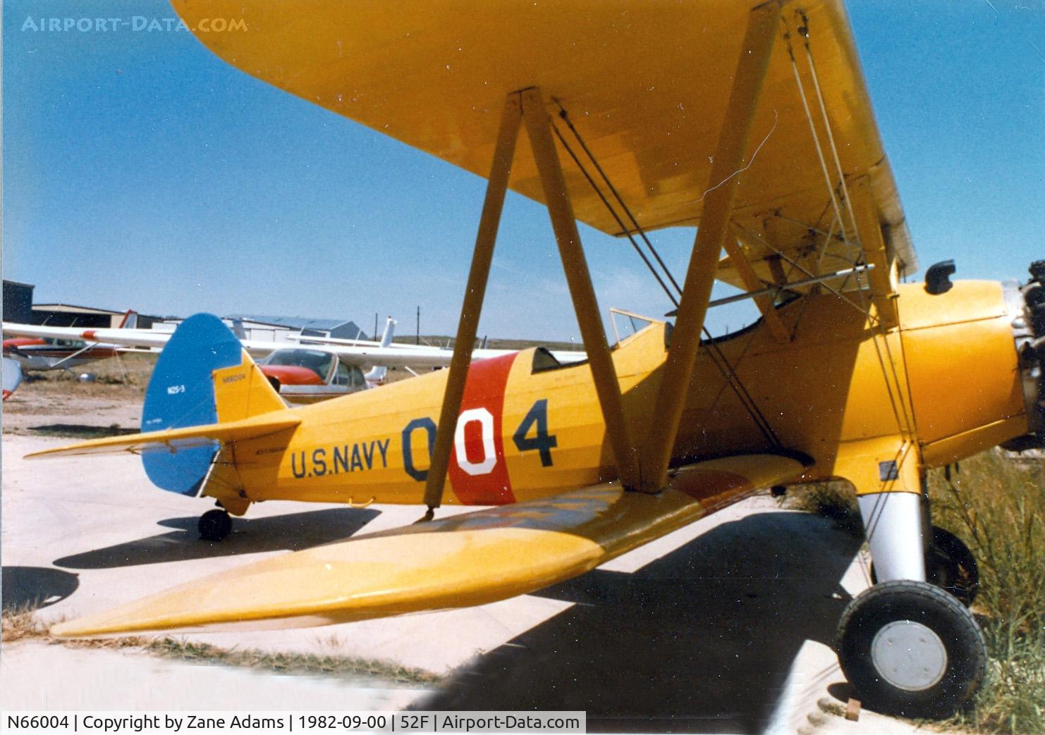 N66004, 1941 Boeing A75N1 C/N 75-2446, Stearman at Aero Valley (Northwest Regional)