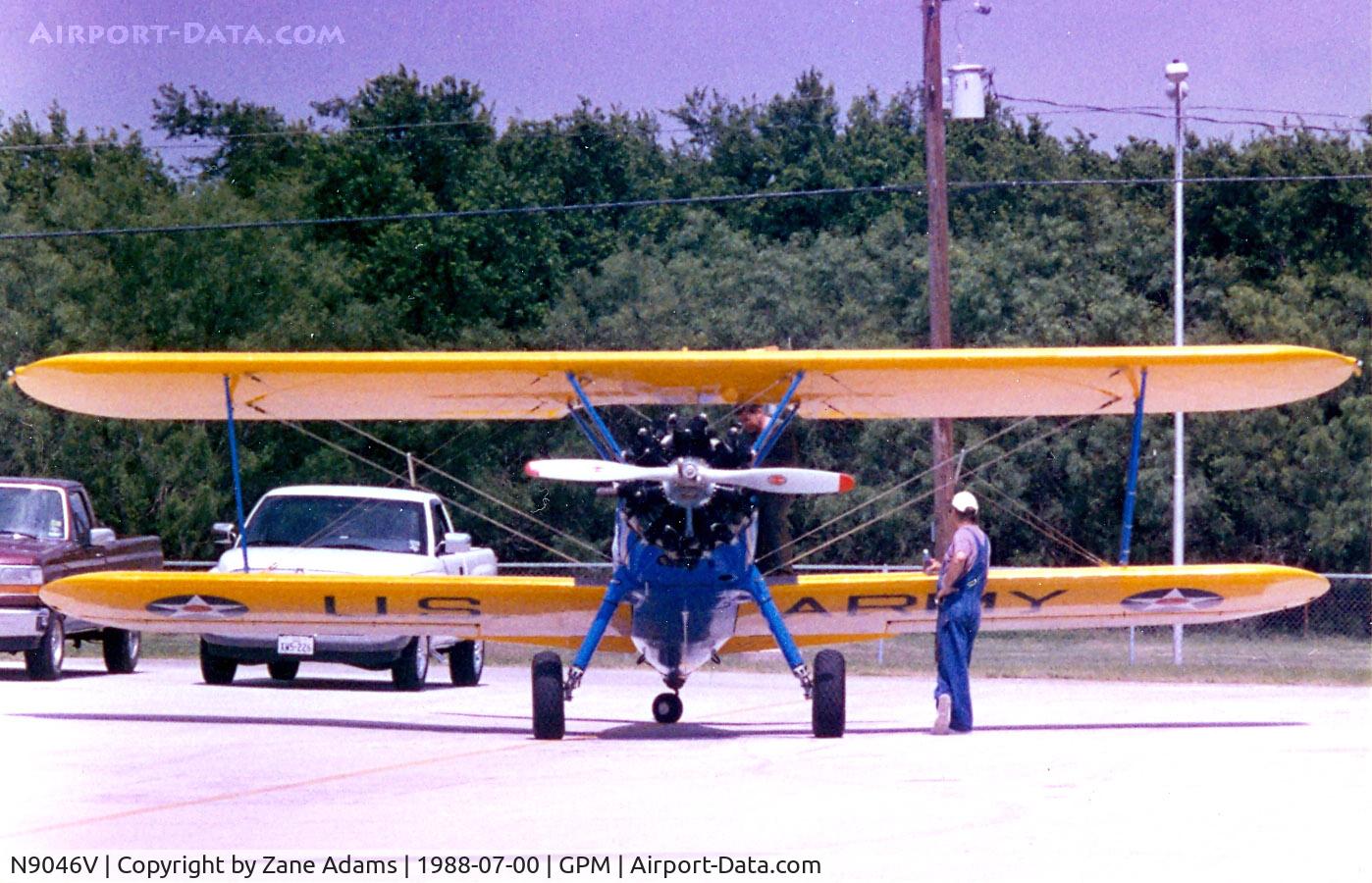 N9046V, Boeing A75N1 C/N 75-2040, Stearman at Grand Prairie