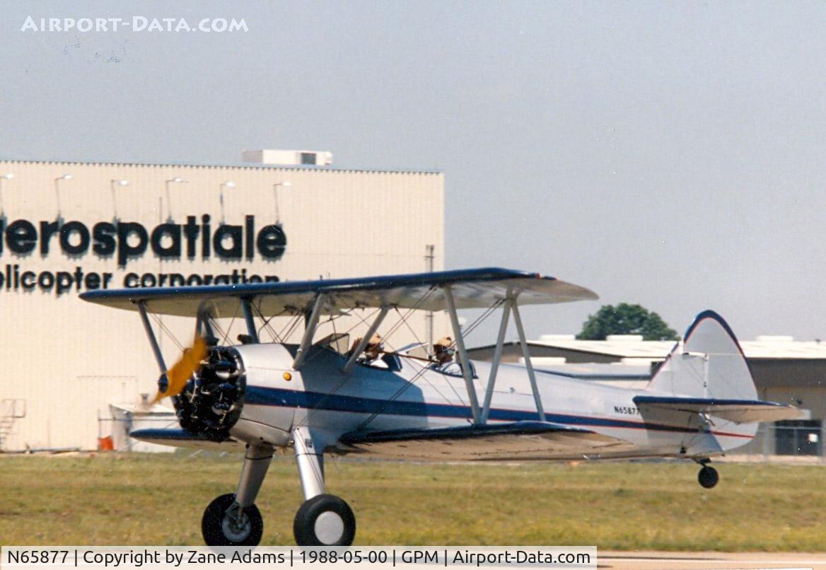 N65877, 1943 Boeing E75N1 C/N 75-8274, Stearman at Grand Prairie