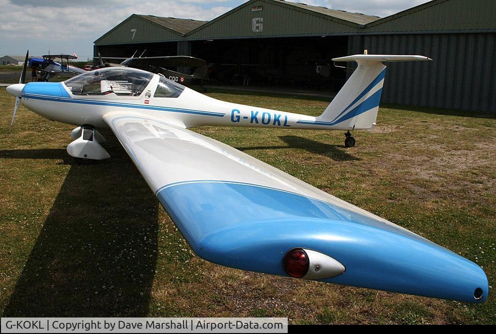 G-KOKL, 1989 Hoffmann H-36 Dimona C/N 36276, Dimona outside hangar