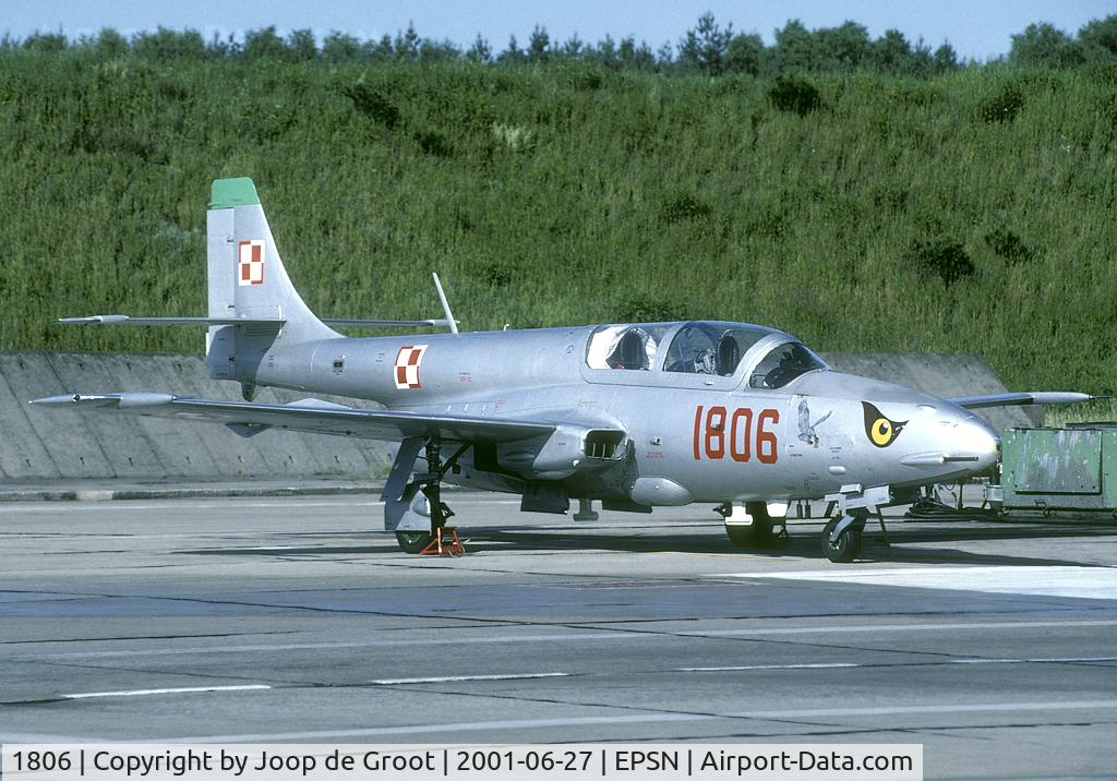 1806, PZL-Mielec TS-11 Iskra C/N 3H-1806, The eye mark on the nose denotes this is a former Navy TS-11. After reforms of the armed forces the Naval TS-11s were transferred to the Air Force