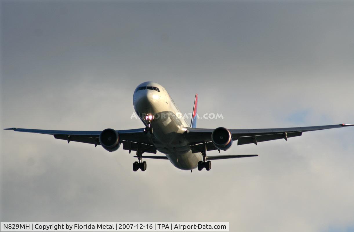 N829MH, 2000 Boeing 767-432/ER C/N 29700, Delta