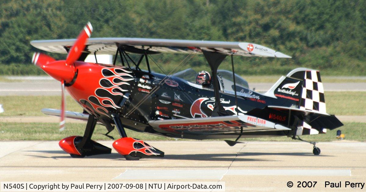 N540S, 1979 Pitts S-2S Special C/N 009, Back down, but only for a while.  That was his warm-up sortie