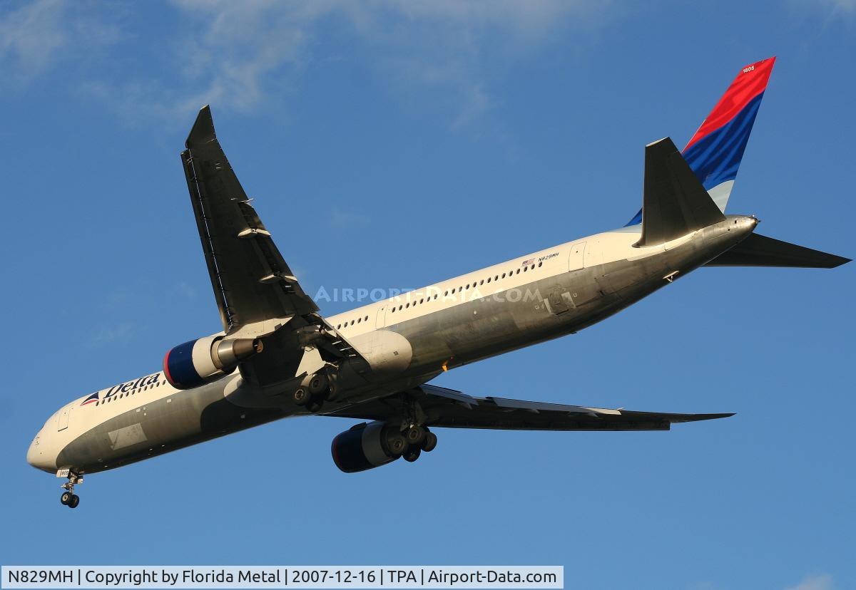 N829MH, 2000 Boeing 767-432/ER C/N 29700, Delta