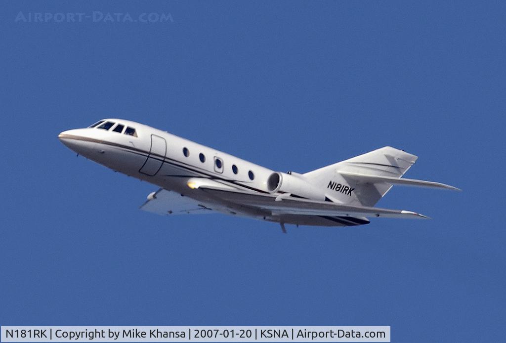 N181RK, 1991 Dassault Falcon 200 (20H) C/N 515, The Falcon is climbing up