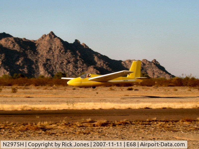 N2975H, 1979 Schweizer SGS 1-26E C/N 693, Landing at Estrella