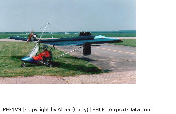 PH-1V9, 1988 Comco Ikarus Fox D C/N 8811-FD 45, I flew this aircraft frequently in the early 90's