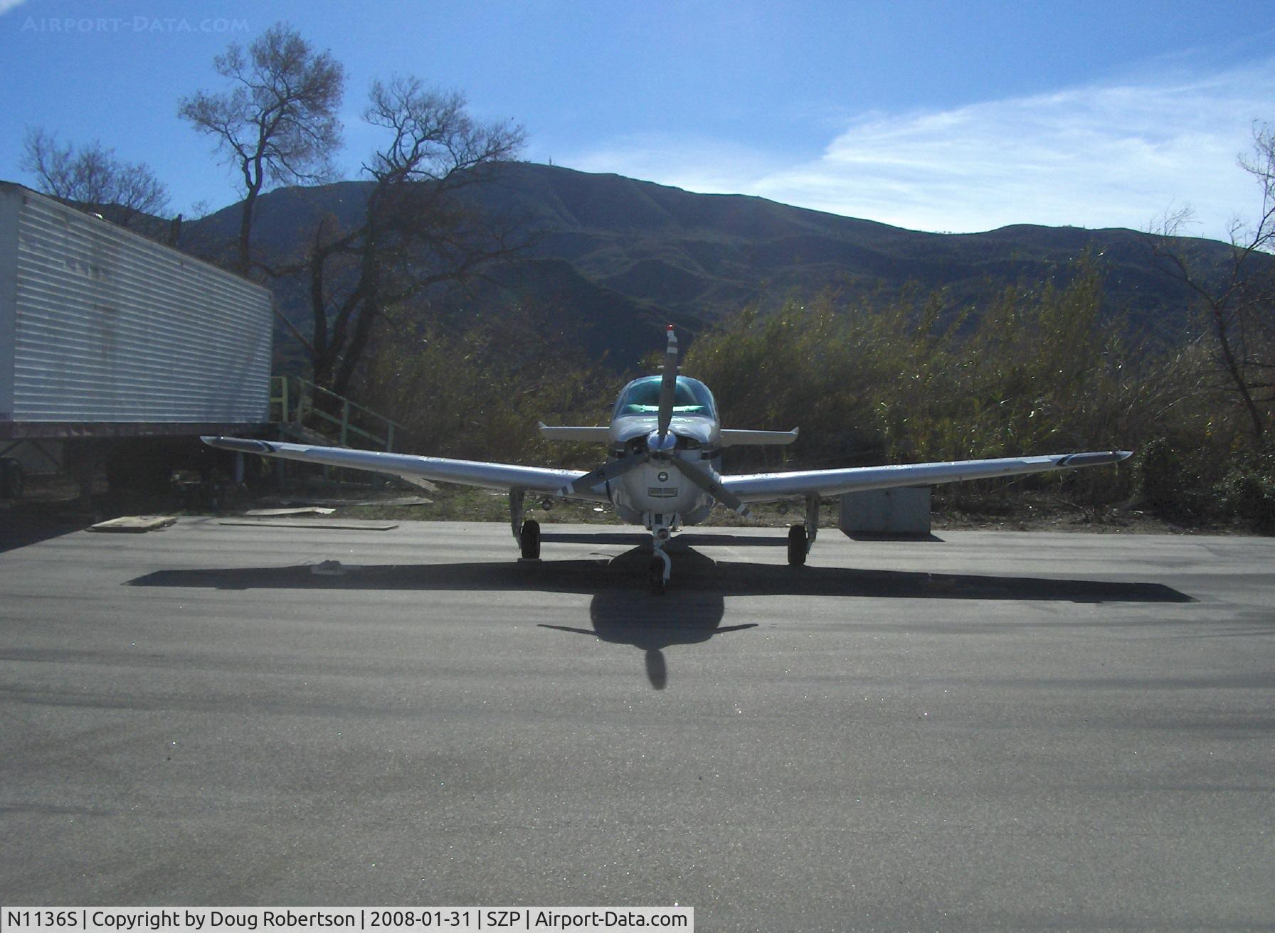 N1136S, 1996 Raytheon Aircraft Company A36 Bonanza C/N E-3054, 1996 Raytheon Beech A36 BONANZA, Continental IO-550-B 300 Hp
