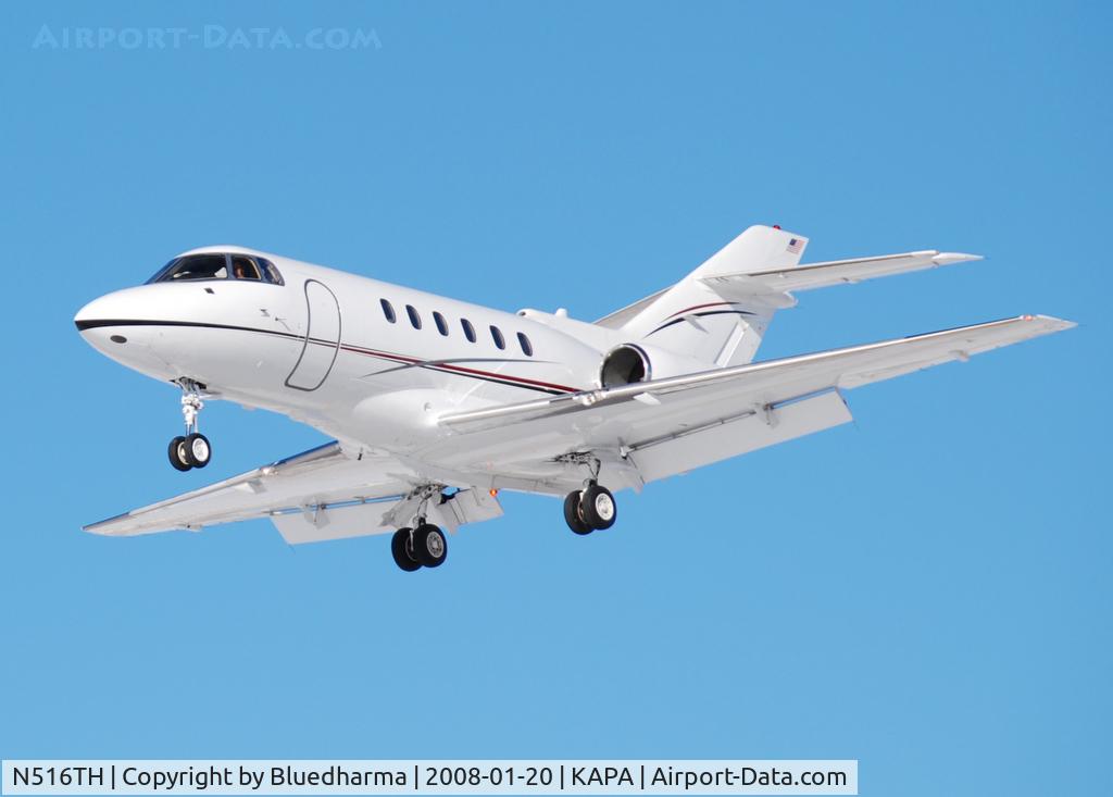 N516TH, 1999 Raytheon Hawker 800XP C/N 258418, Approach to 17L.