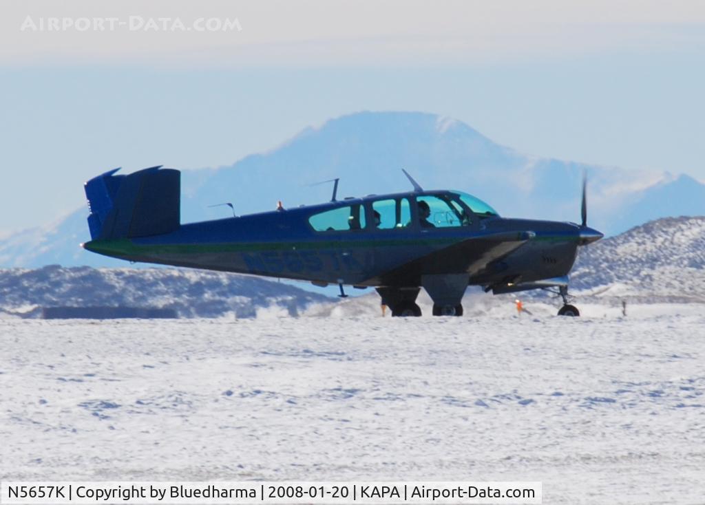 N5657K, 1964 Beech S35 Bonanza C/N D-7593, Position and hold for 17L.