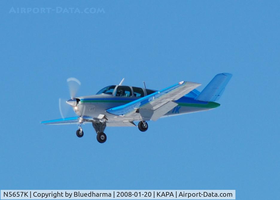 N5657K, 1964 Beech S35 Bonanza C/N D-7593, Touch and Go for 17R.