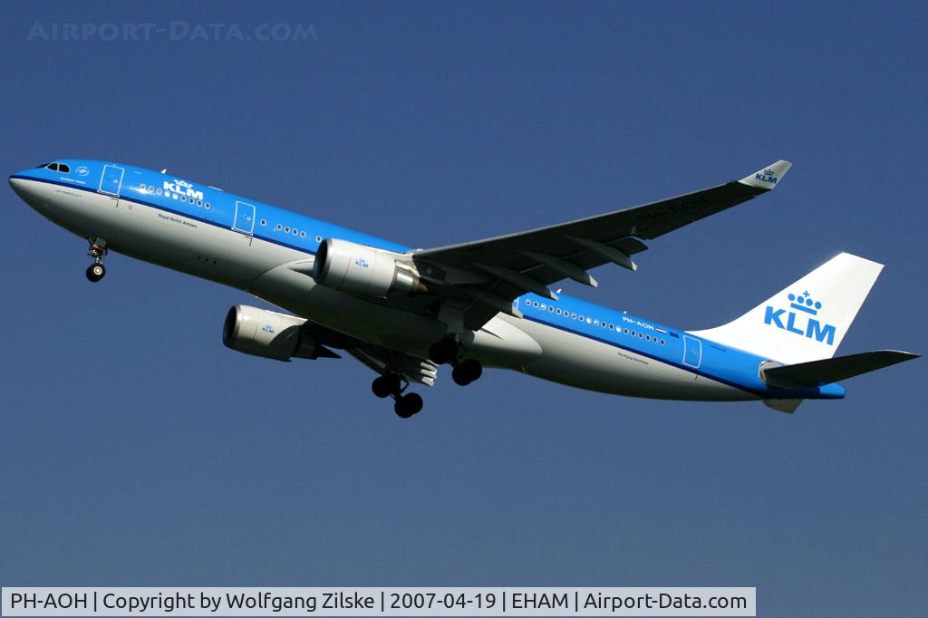 PH-AOH, 2006 Airbus A330-203 C/N 811, visitor