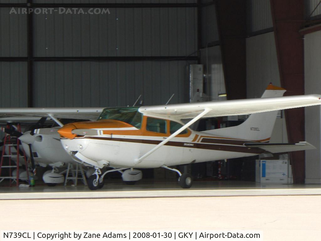 N739CL, 1979 Cessna R182 Skylane RG C/N R18200986, At Arlington Municipal