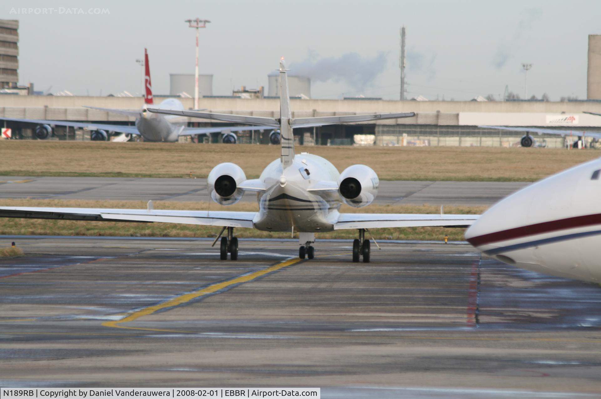 N189RB, 1972 Dassault Falcon (Mystere) 20F C/N 262, manoeuvring to leave G.A. apron