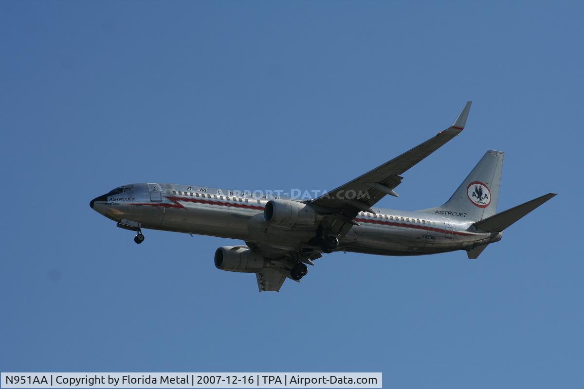 N951AA, 2000 Boeing 737-823 C/N 29538, American