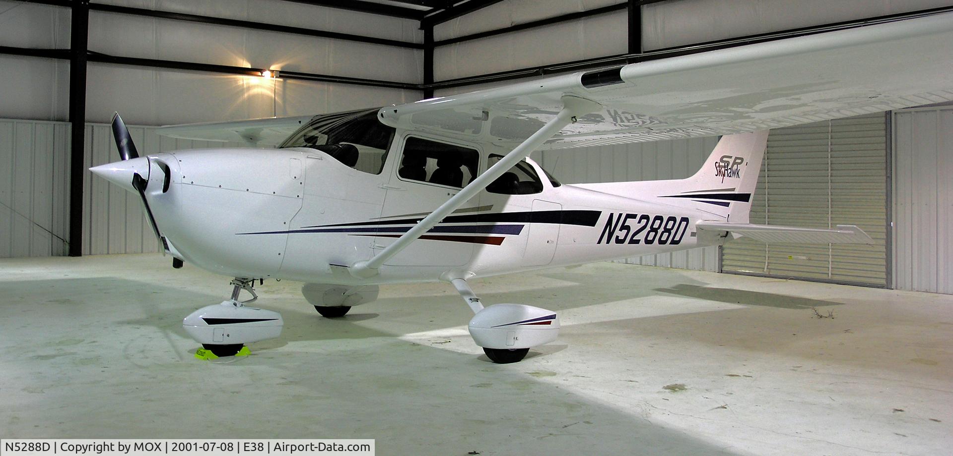 N5288D, 2002 Cessna 172S C/N 172S9221, 2002 172 SP