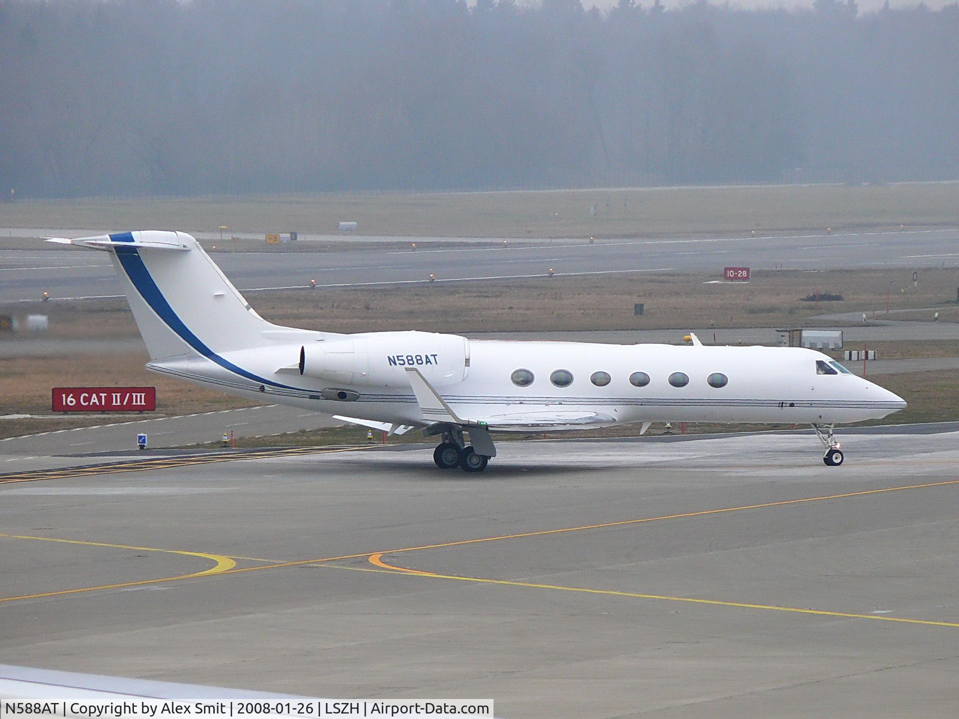 N588AT, 2005 Gulfstream Aerospace GIV-X (G450) C/N 4020, Visitor for the World Economics Forum 2008