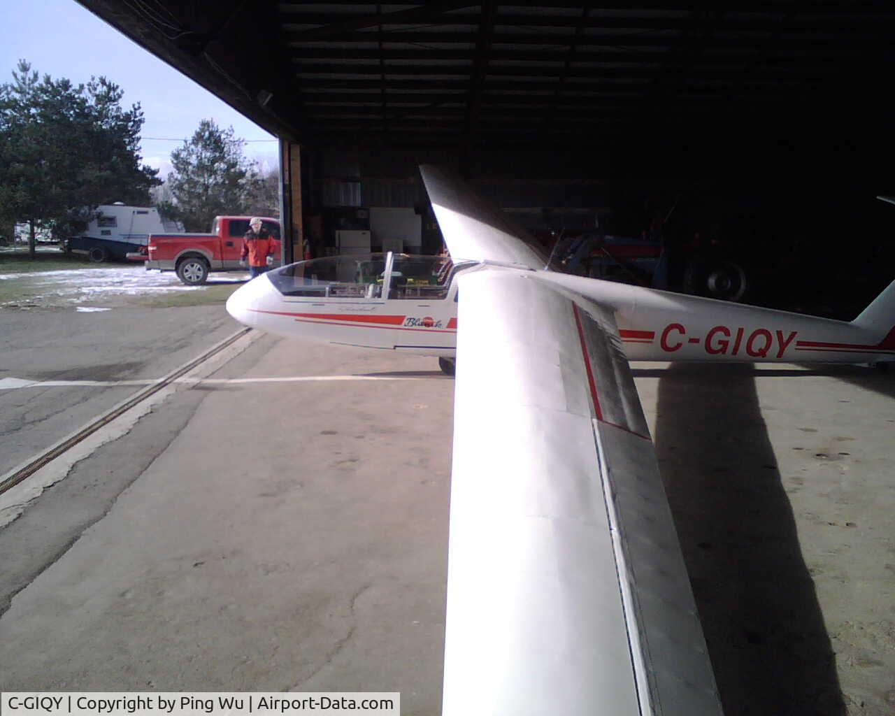 C-GIQY, 1991 Let L-23 Super Blanik C/N 917808, IQY@SOSA