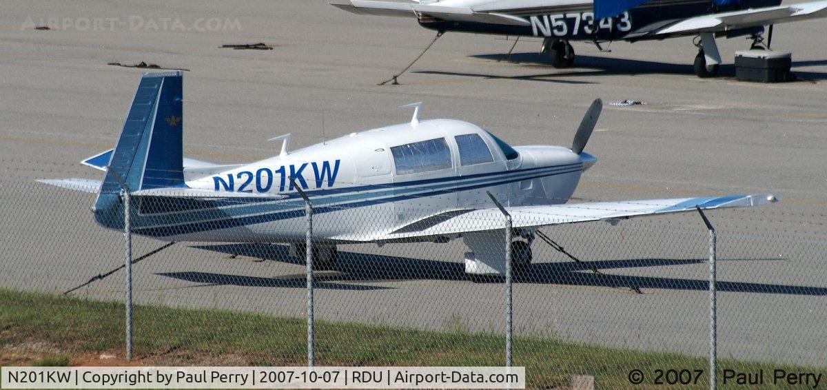 N201KW, 1978 Mooney M20J 201 C/N 24-0472, Attractive, back row and all