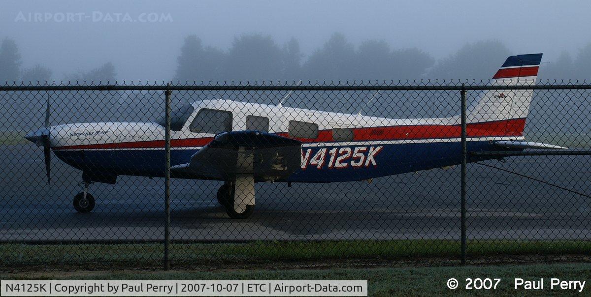 N4125K, 1998 Piper PA-32R-301 C/N 3246114, The fog, the early morning sun...I like the aesthetics