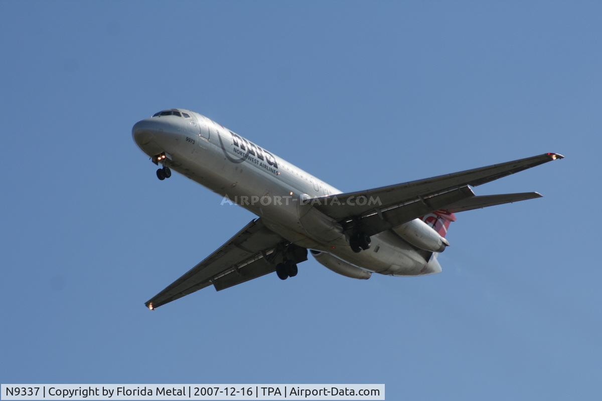 N9337, 1969 Douglas DC-9-31 C/N 47346, Northwest