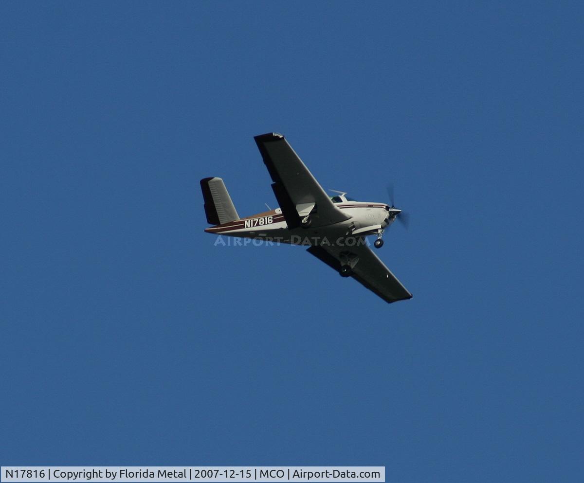 N17816, 1977 Beech V35B Bonanza C/N D-10011, V35 Bonanza