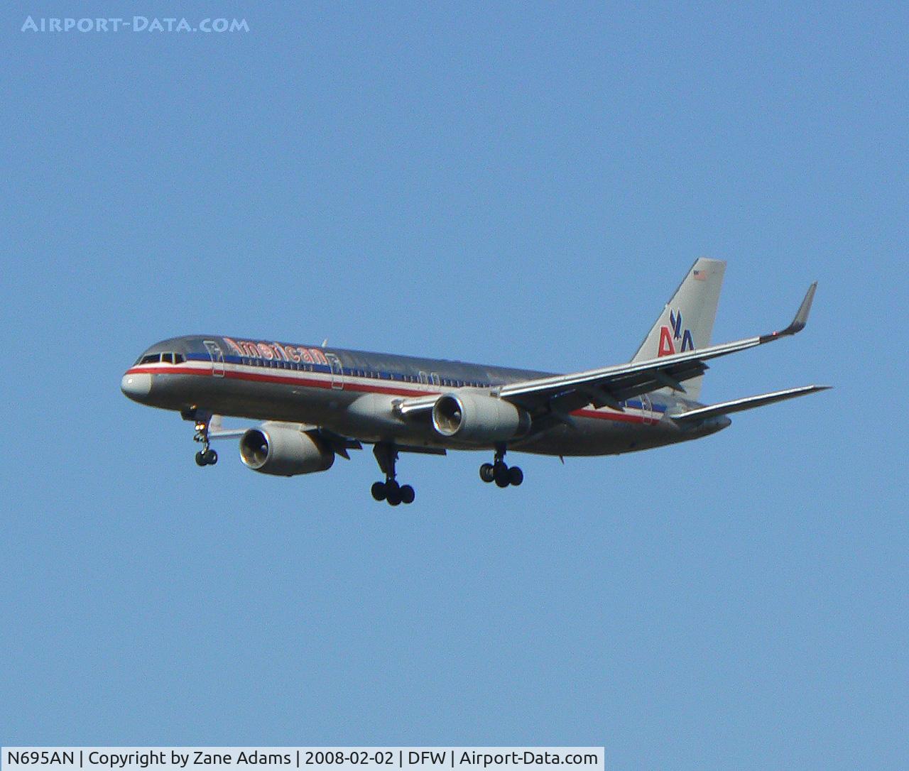 N695AN, 1994 Boeing 757-223 C/N 26975, Landing at DFW