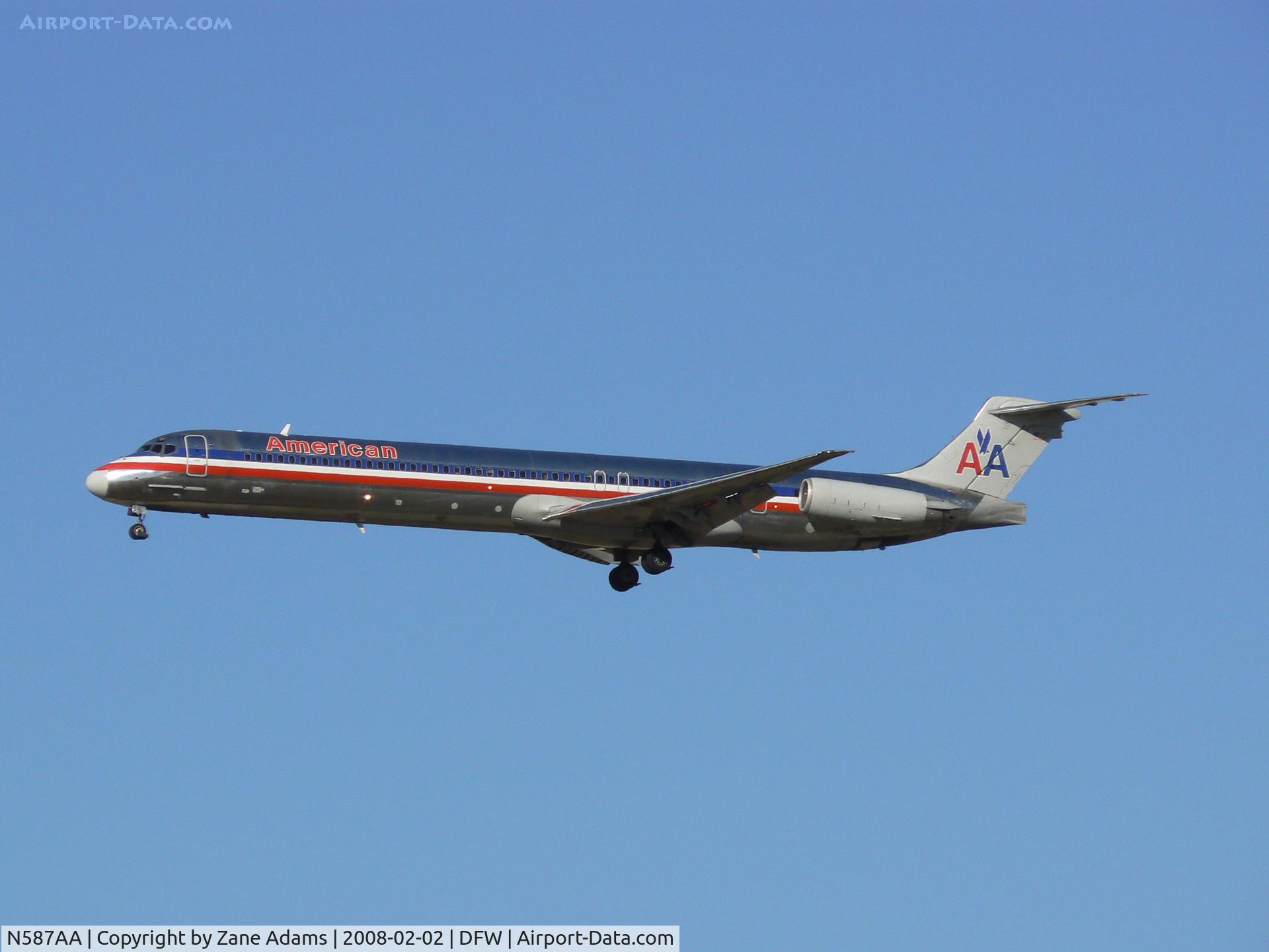 N587AA, 1991 McDonnell Douglas MD-82 (DC-9-82) C/N 53250, American Airlines at DFW