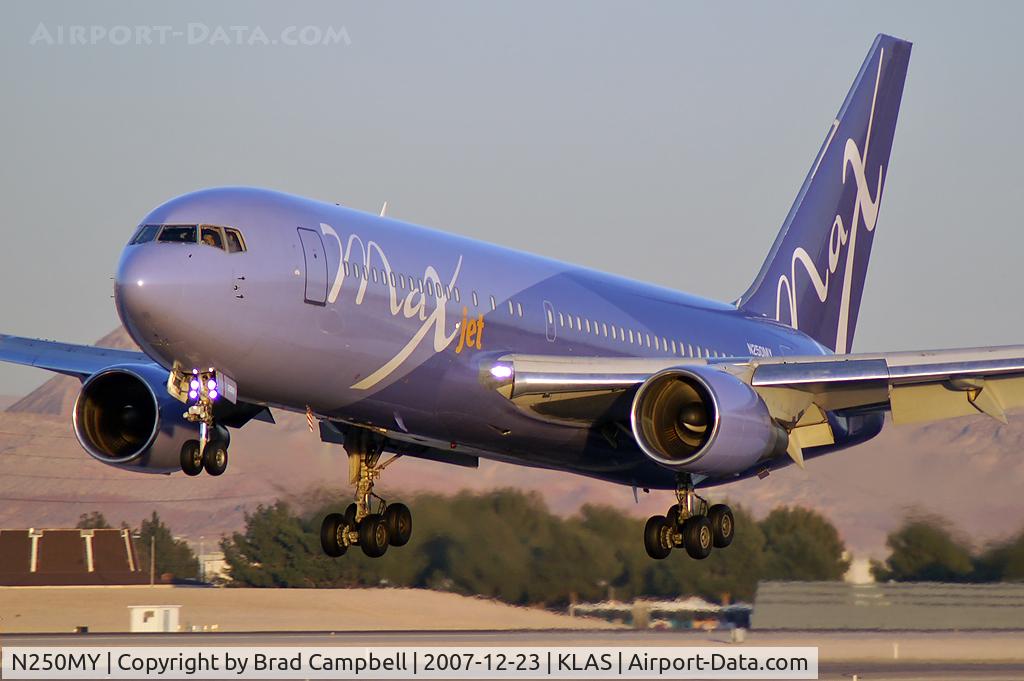 N250MY, 1985 Boeing 767-238 C/N 23306, MaxJet Airways / 1985 Boeing 767-238